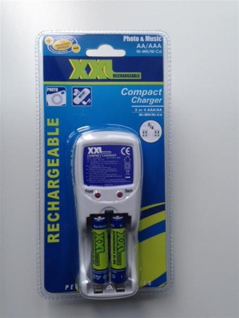 Battery Charger 2 or 4 AAA AA included 2x AAA